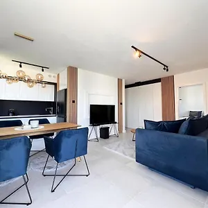 https://apartament-orro-mare.kolobrzeghotels.com